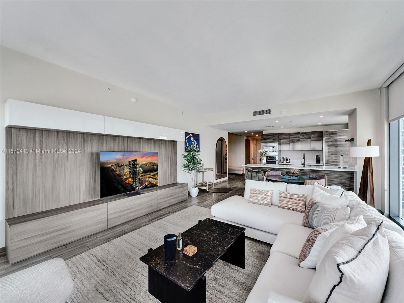 460 NE 28th St 1701, Miami, Florida 33137, 2 Bedrooms Bedrooms, ,2 BathroomsBathrooms,Residentiallease,For Rent,460 NE 28th St 1701,A11572419