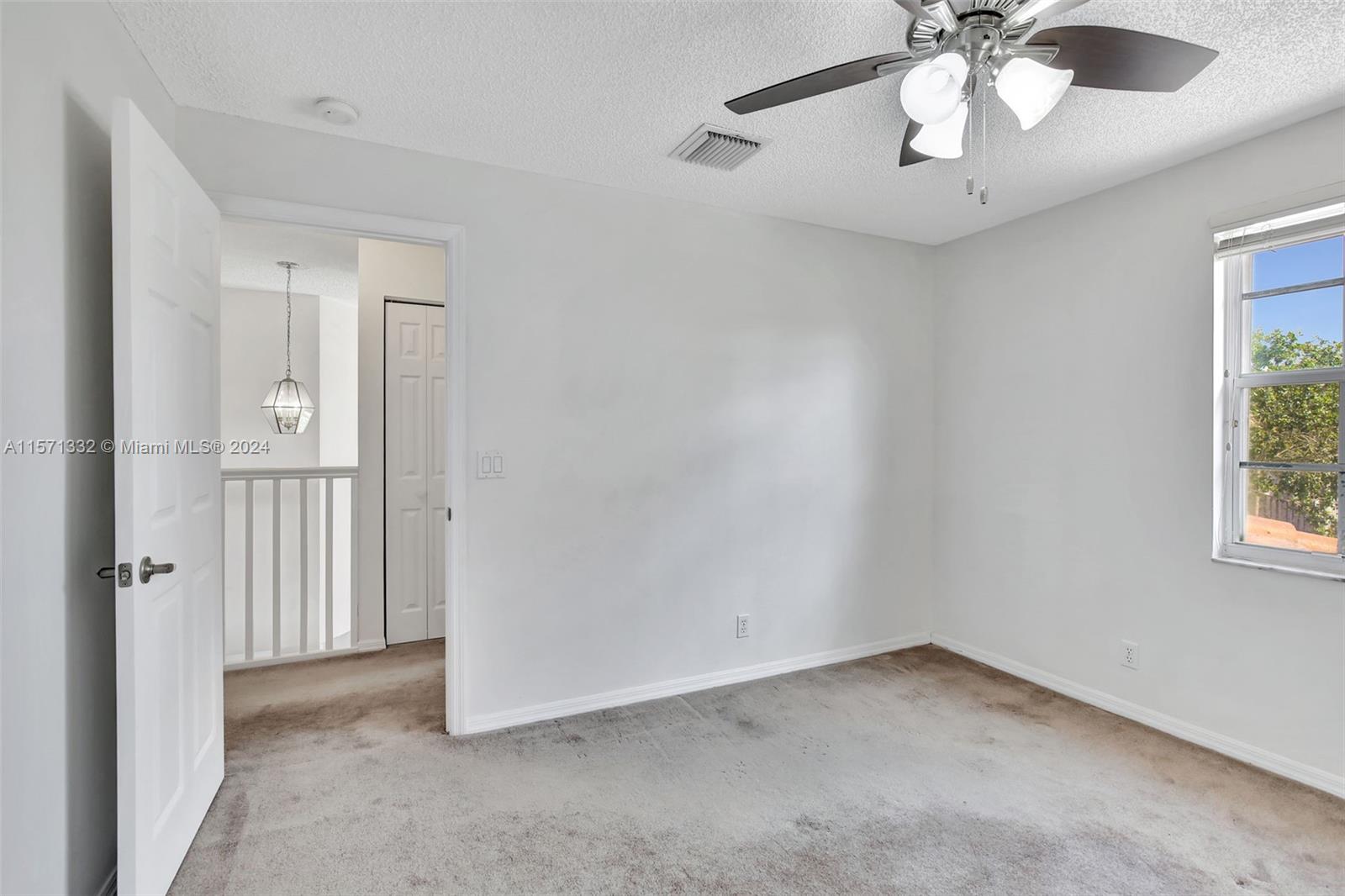 Listing Photo 28
