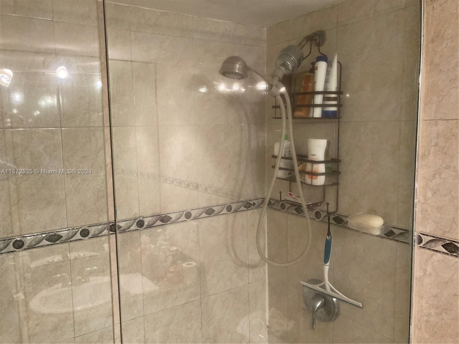 1801 S Treasure Dr 322, North Bay Village, Florida 33141, 3 Bedrooms Bedrooms, ,2 BathroomsBathrooms,Residentiallease,For Rent,1801 S Treasure Dr 322,A11572535