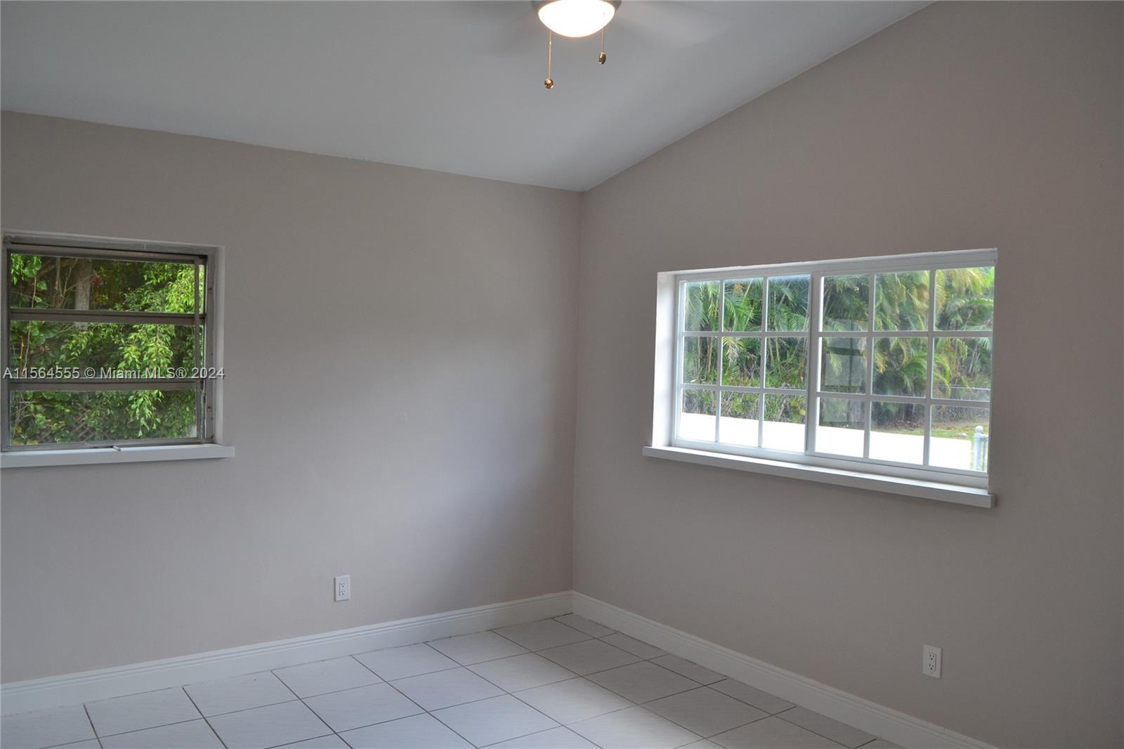 11515 SW 81st Rd 11515, Pinecrest, Florida 33156, 3 Bedrooms Bedrooms, ,2 BathroomsBathrooms,Residentiallease,For Rent,11515 SW 81st Rd 11515,A11564555