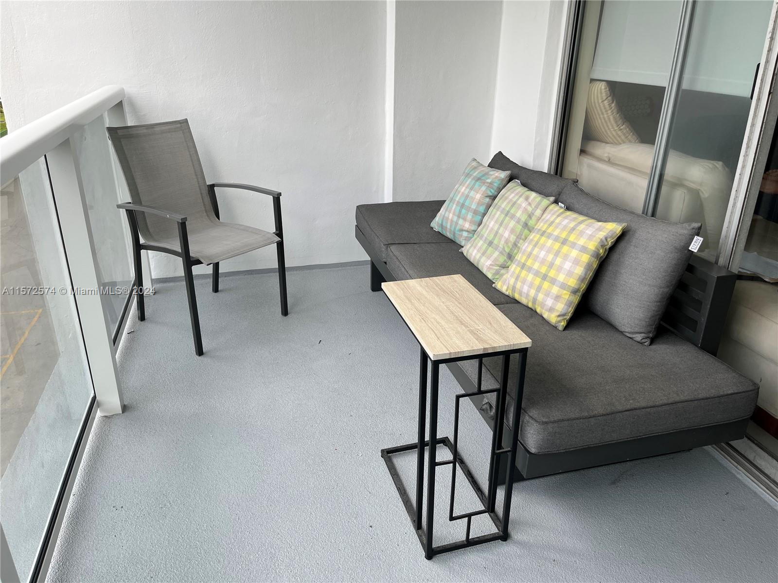 1880 S Ocean Dr 306, Hallandale Beach, Florida 33009, 2 Bedrooms Bedrooms, ,2 BathroomsBathrooms,Residential,For Sale,1880 S Ocean Dr 306,A11572574