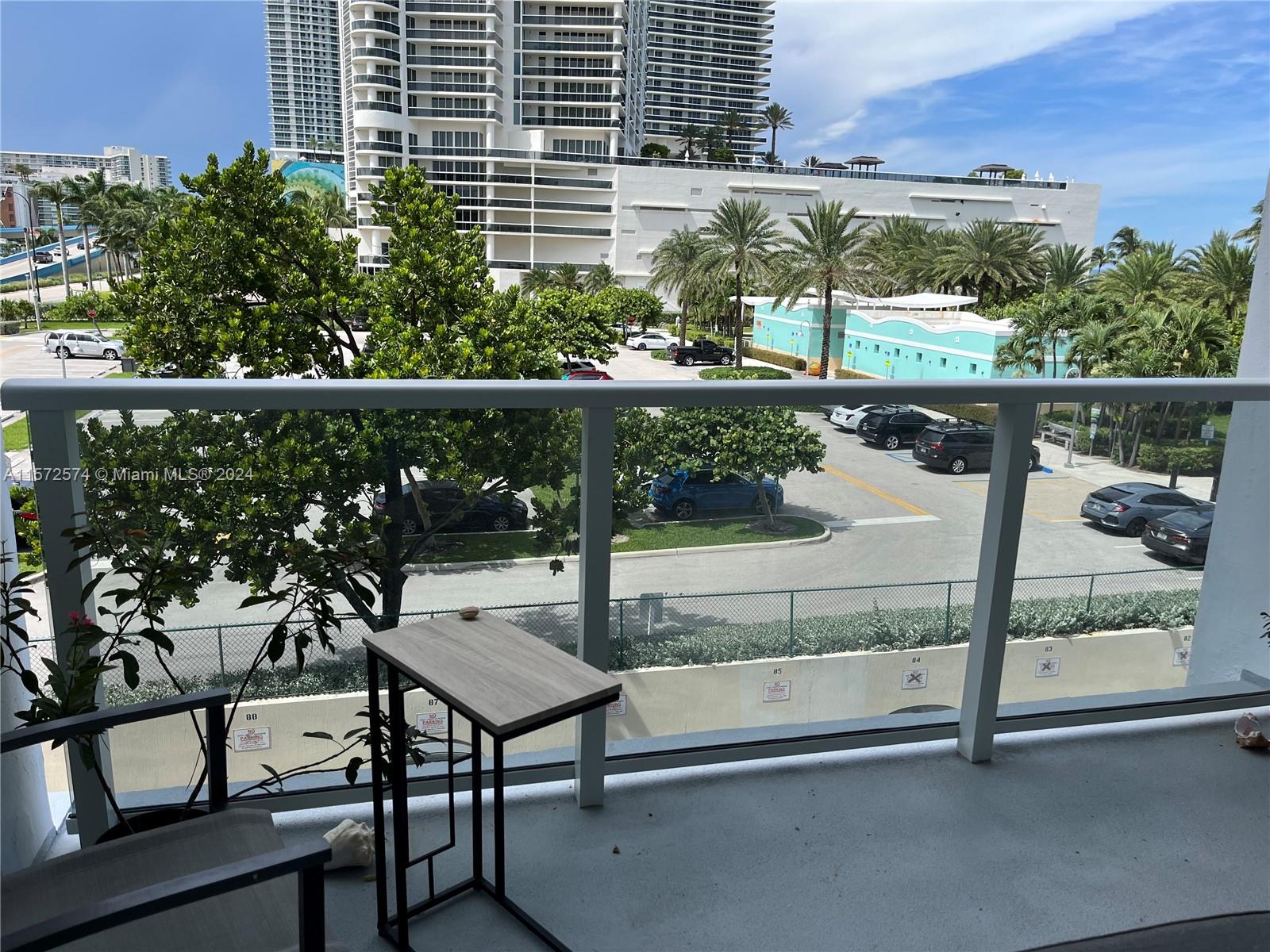 1880 S Ocean Dr 306, Hallandale Beach, Florida 33009, 2 Bedrooms Bedrooms, ,2 BathroomsBathrooms,Residential,For Sale,1880 S Ocean Dr 306,A11572574