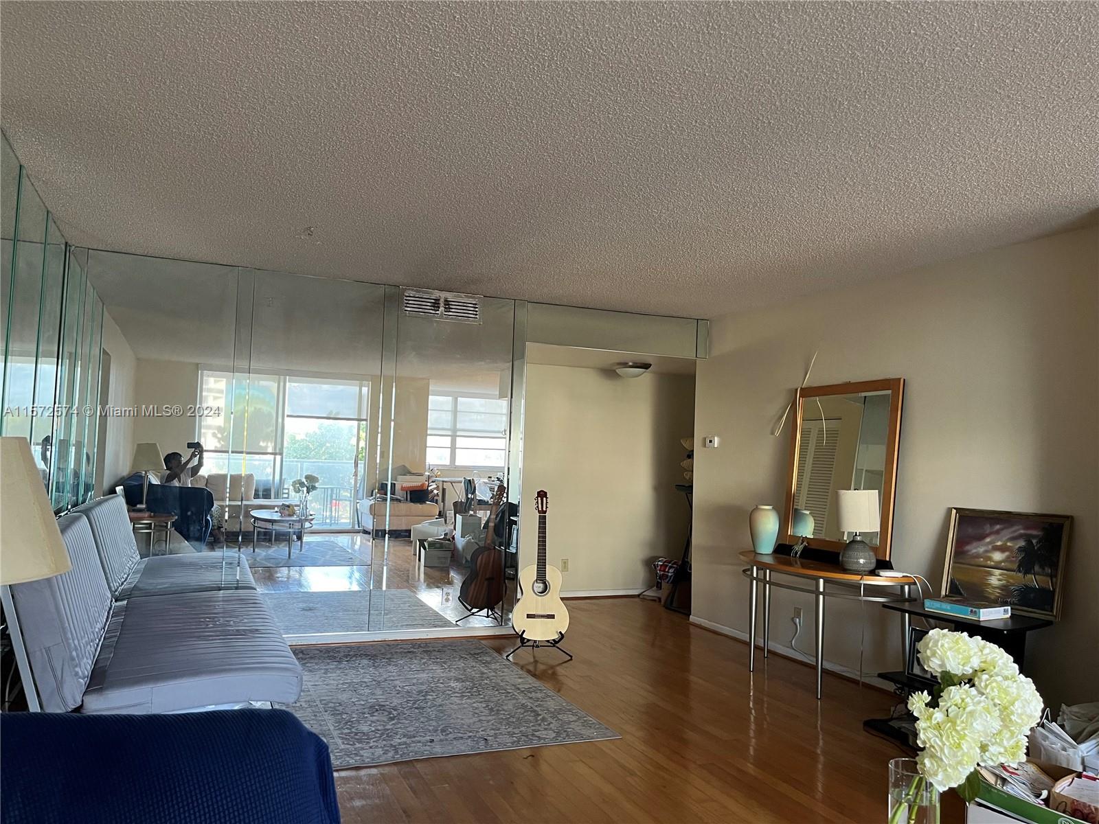 1880 S Ocean Dr 306, Hallandale Beach, Florida 33009, 2 Bedrooms Bedrooms, ,2 BathroomsBathrooms,Residential,For Sale,1880 S Ocean Dr 306,A11572574