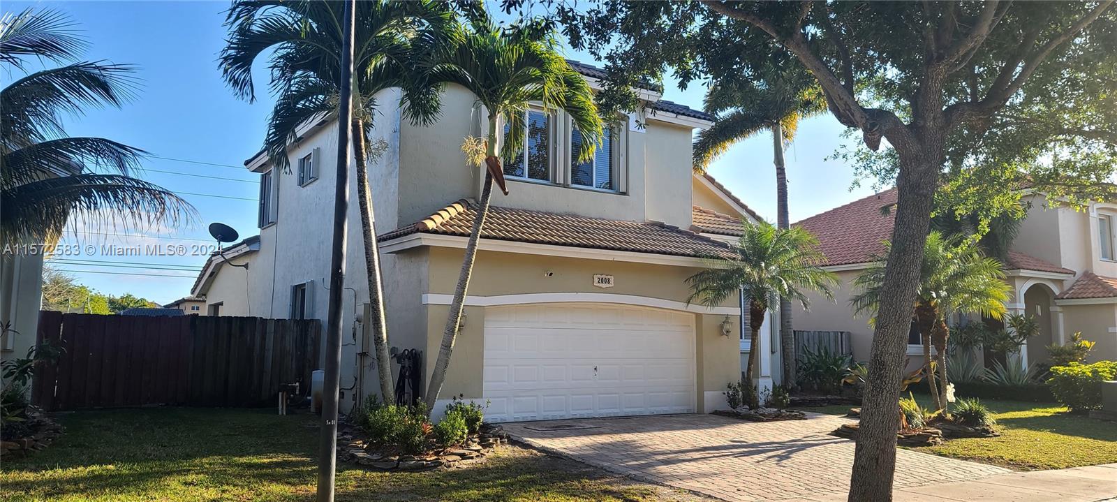 2008 SE 19 ST, Homestead, Florida 33035, 4 Bedrooms Bedrooms, ,2 BathroomsBathrooms,Residentiallease,For Rent,2008 SE 19 ST,A11572583