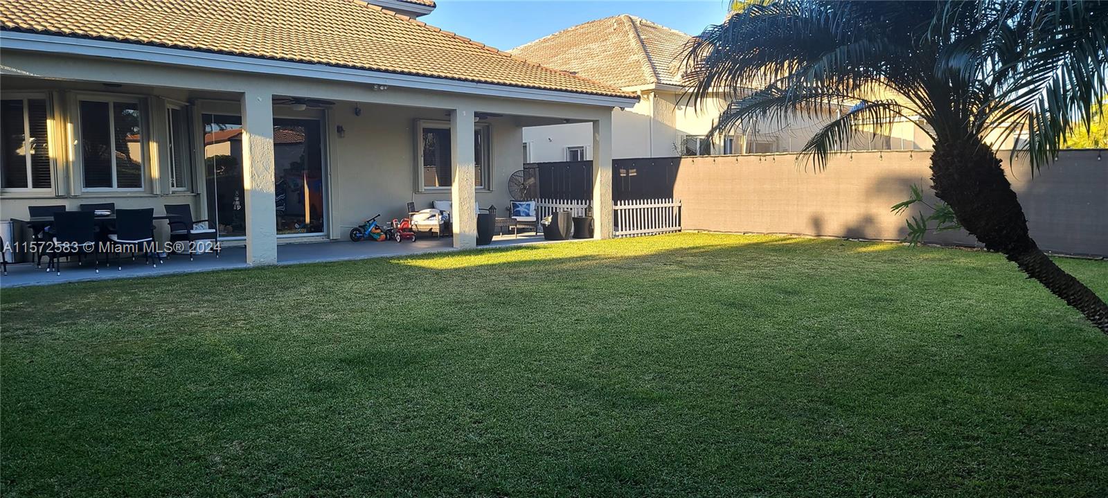 2008 SE 19 ST, Homestead, Florida 33035, 4 Bedrooms Bedrooms, ,2 BathroomsBathrooms,Residentiallease,For Rent,2008 SE 19 ST,A11572583