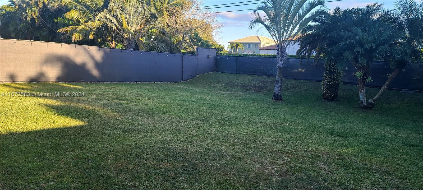 2008 SE 19 ST, Homestead, Florida 33035, 4 Bedrooms Bedrooms, ,2 BathroomsBathrooms,Residentiallease,For Rent,2008 SE 19 ST,A11572583