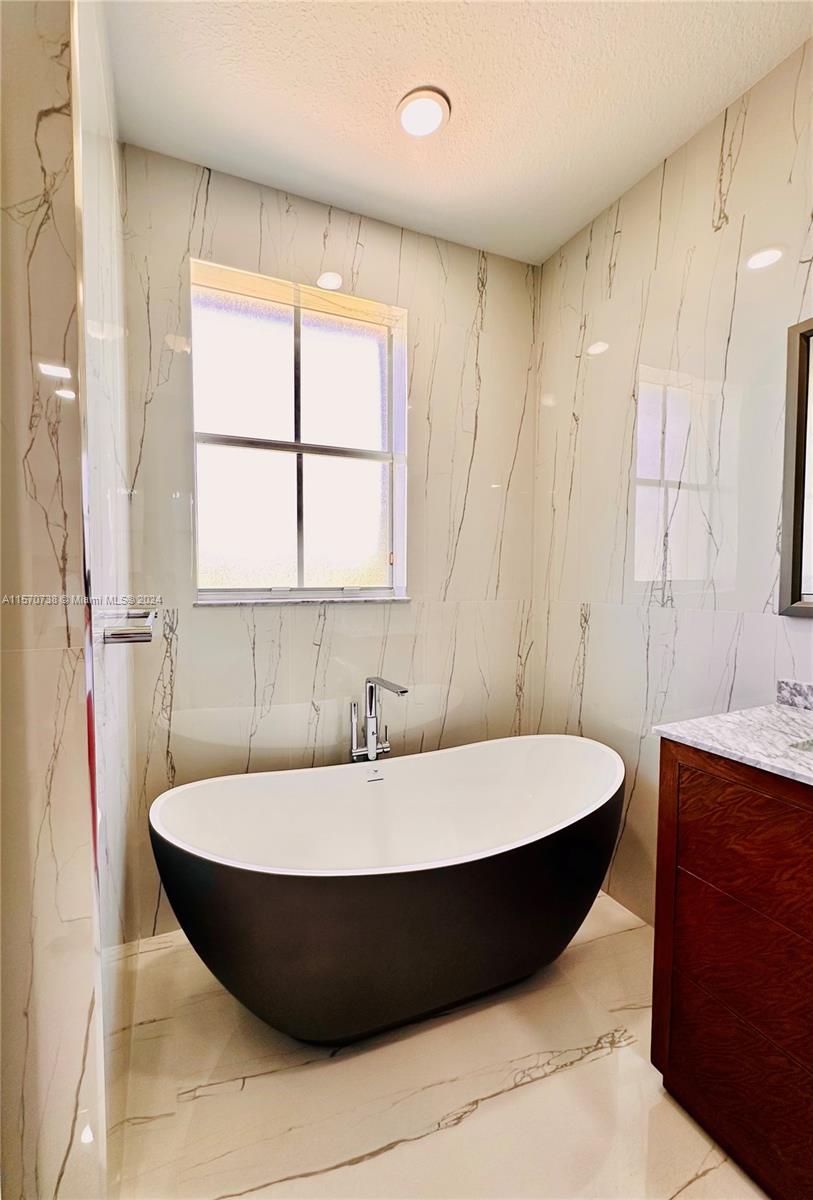 8545 SW 165th Pl 8545, Miami, Florida 33193, 3 Bedrooms Bedrooms, ,2 BathroomsBathrooms,Residentiallease,For Rent,8545 SW 165th Pl 8545,A11570738