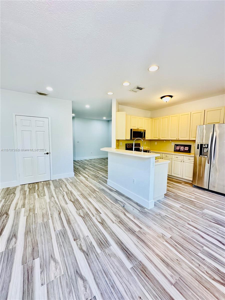 8545 SW 165th Pl 8545, Miami, Florida 33193, 3 Bedrooms Bedrooms, ,2 BathroomsBathrooms,Residentiallease,For Rent,8545 SW 165th Pl 8545,A11570738