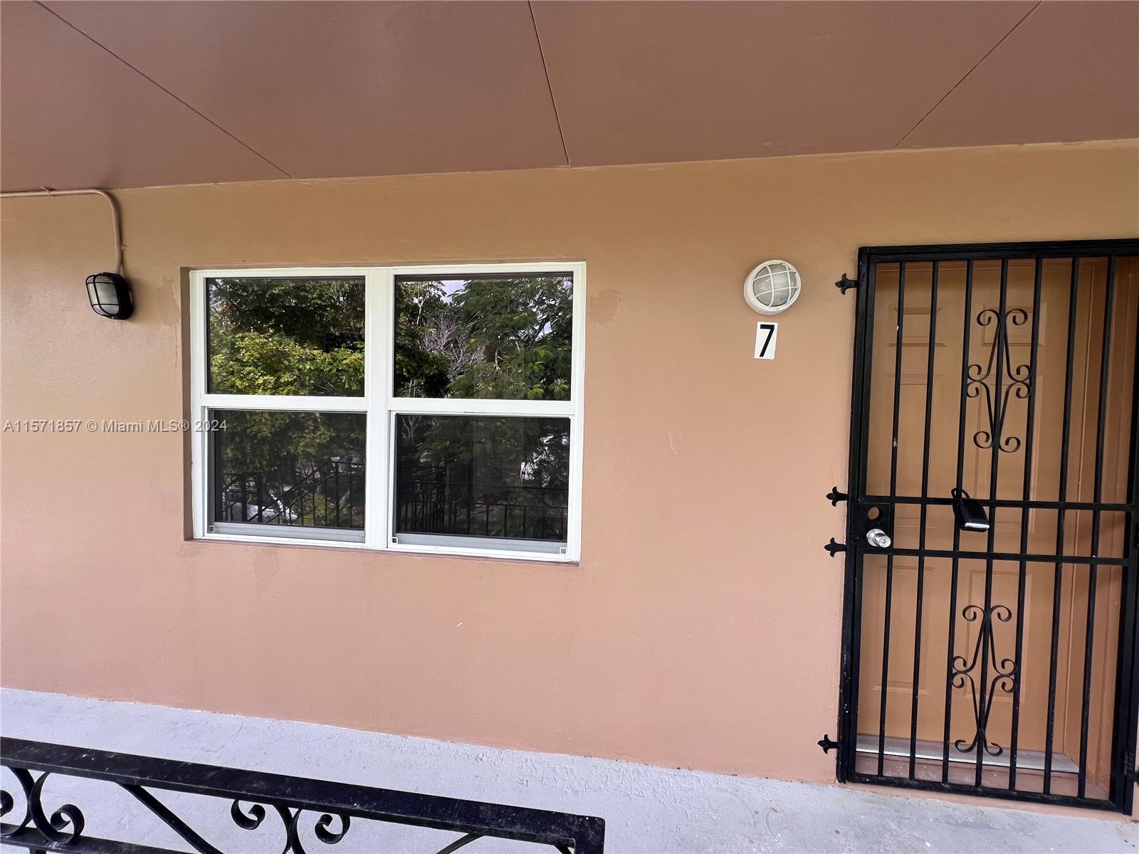 42 NW 7th Ave 7, Homestead, Florida 33030, 1 Bedroom Bedrooms, ,1 BathroomBathrooms,Residentiallease,For Rent,42 NW 7th Ave 7,A11571857