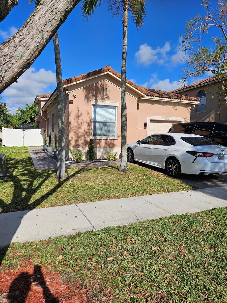 2242 Portofino Ave, Homestead, Florida 33033, 3 Bedrooms Bedrooms, ,2 BathroomsBathrooms,Residentiallease,For Rent,2242 Portofino Ave,A11571898