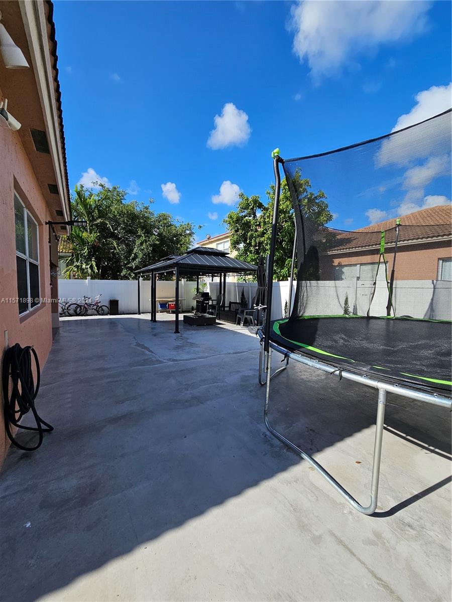 2242 Portofino Ave, Homestead, Florida 33033, 3 Bedrooms Bedrooms, ,2 BathroomsBathrooms,Residentiallease,For Rent,2242 Portofino Ave,A11571898
