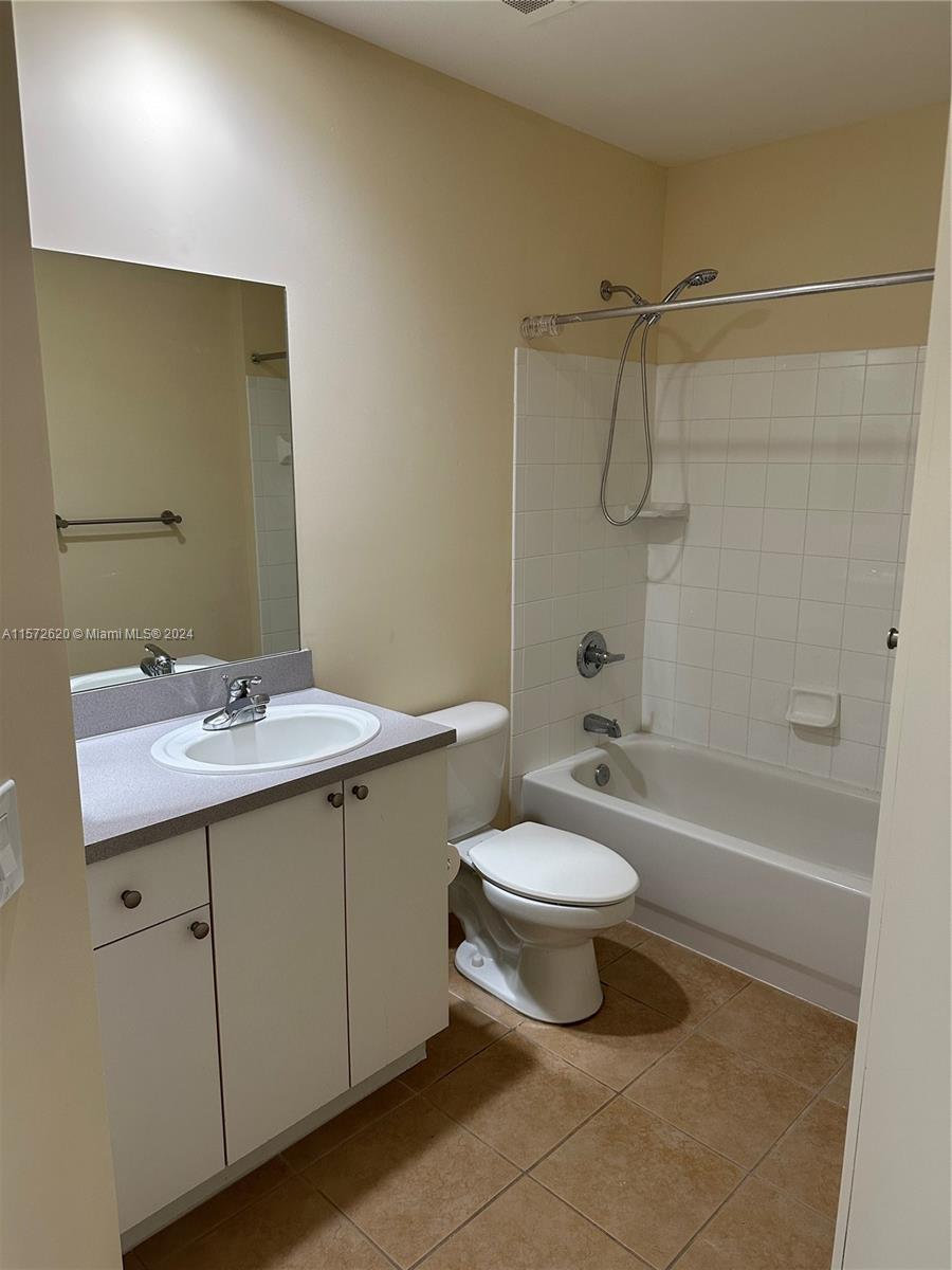 9201 Collins Ave 1224, Surfside, Florida 33154, 2 Bedrooms Bedrooms, ,2 BathroomsBathrooms,Residentiallease,For Rent,9201 Collins Ave 1224,A11572620
