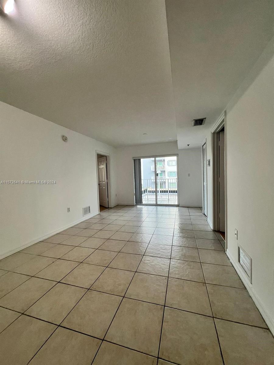 2475 NW 16th St Rd 308, Miami, Florida 33125, 2 Bedrooms Bedrooms, ,2 BathroomsBathrooms,Residentiallease,For Rent,2475 NW 16th St Rd 308,A11572641