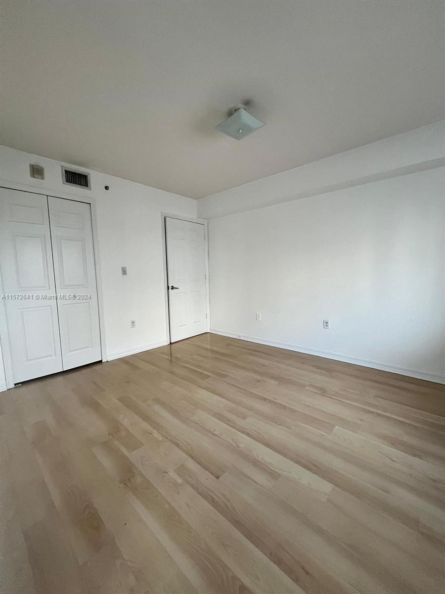 2475 NW 16th St Rd 308, Miami, Florida 33125, 2 Bedrooms Bedrooms, ,2 BathroomsBathrooms,Residentiallease,For Rent,2475 NW 16th St Rd 308,A11572641
