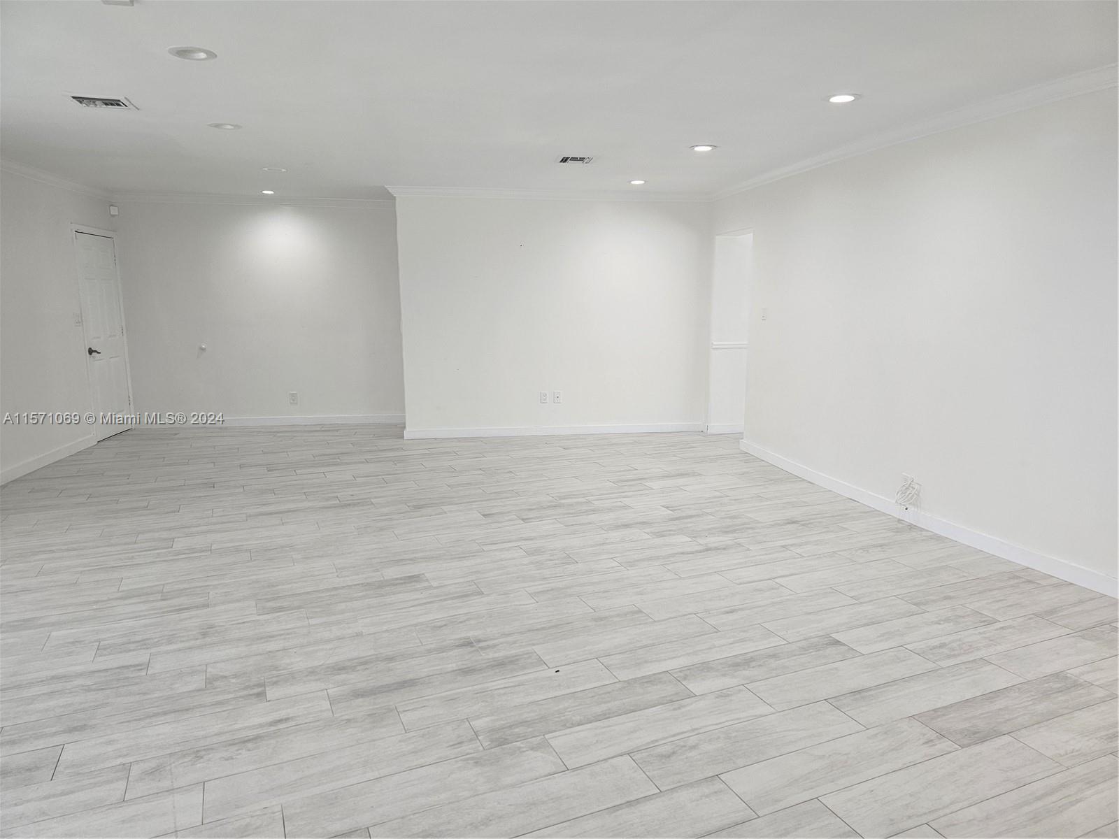 16418 NE 31st Ave, North Miami Beach, Florida 33160, 3 Bedrooms Bedrooms, ,2 BathroomsBathrooms,Residentiallease,For Rent,16418 NE 31st Ave,A11571069