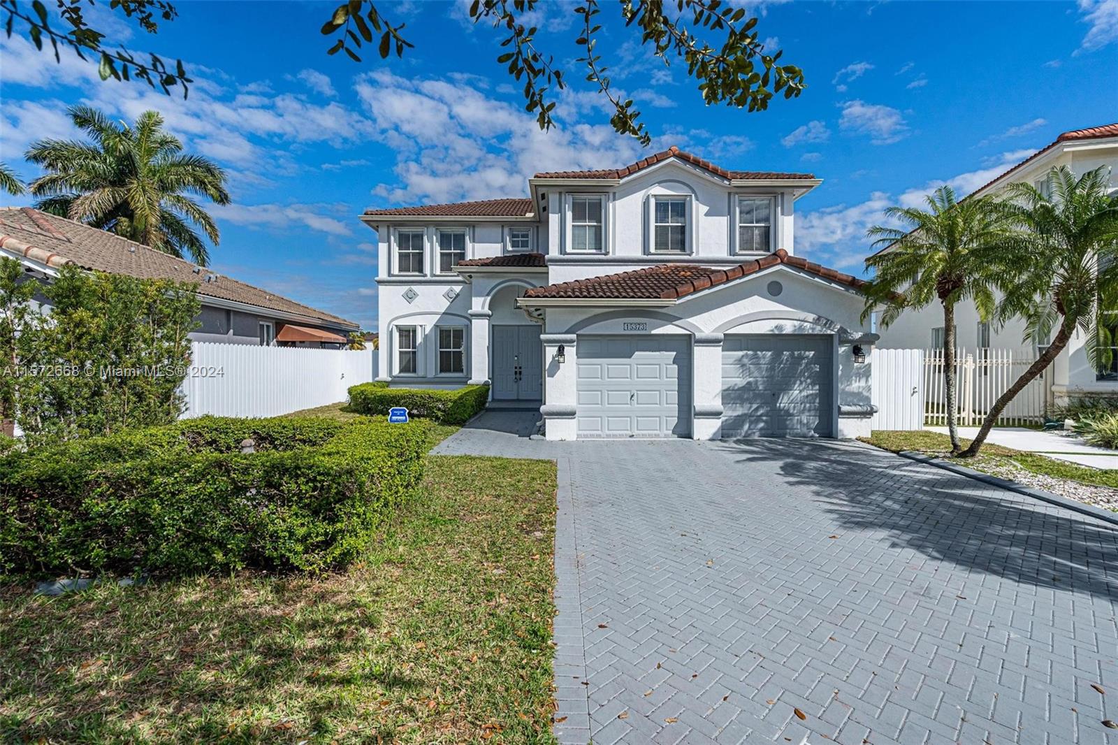 15373 SW 12th Ter, Miami, Florida 33194, 4 Bedrooms Bedrooms, ,2 BathroomsBathrooms,Residentiallease,For Rent,15373 SW 12th Ter,A11572668