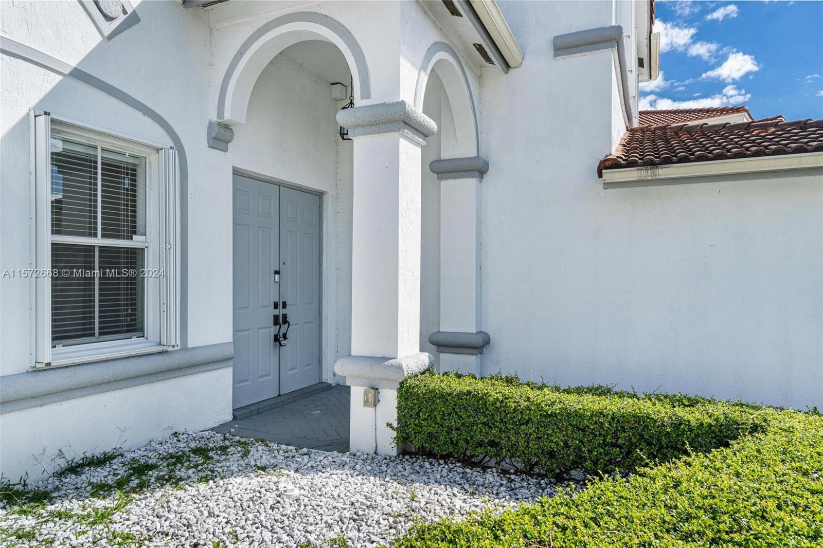 15373 SW 12th Ter, Miami, Florida 33194, 4 Bedrooms Bedrooms, ,2 BathroomsBathrooms,Residentiallease,For Rent,15373 SW 12th Ter,A11572668