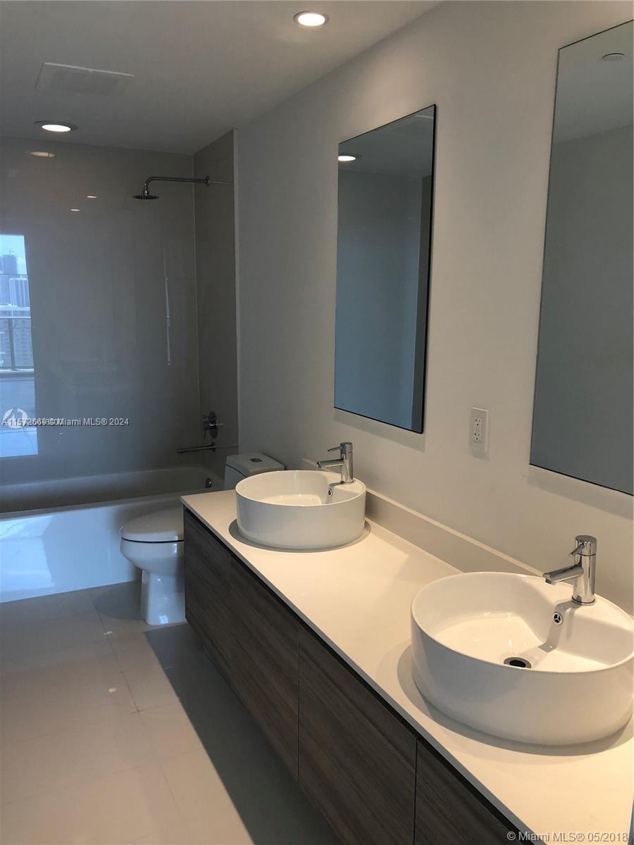 121 NE 34th St 2202, Miami, Florida 33137, 2 Bedrooms Bedrooms, ,2 BathroomsBathrooms,Residentiallease,For Rent,121 NE 34th St 2202,A11572669