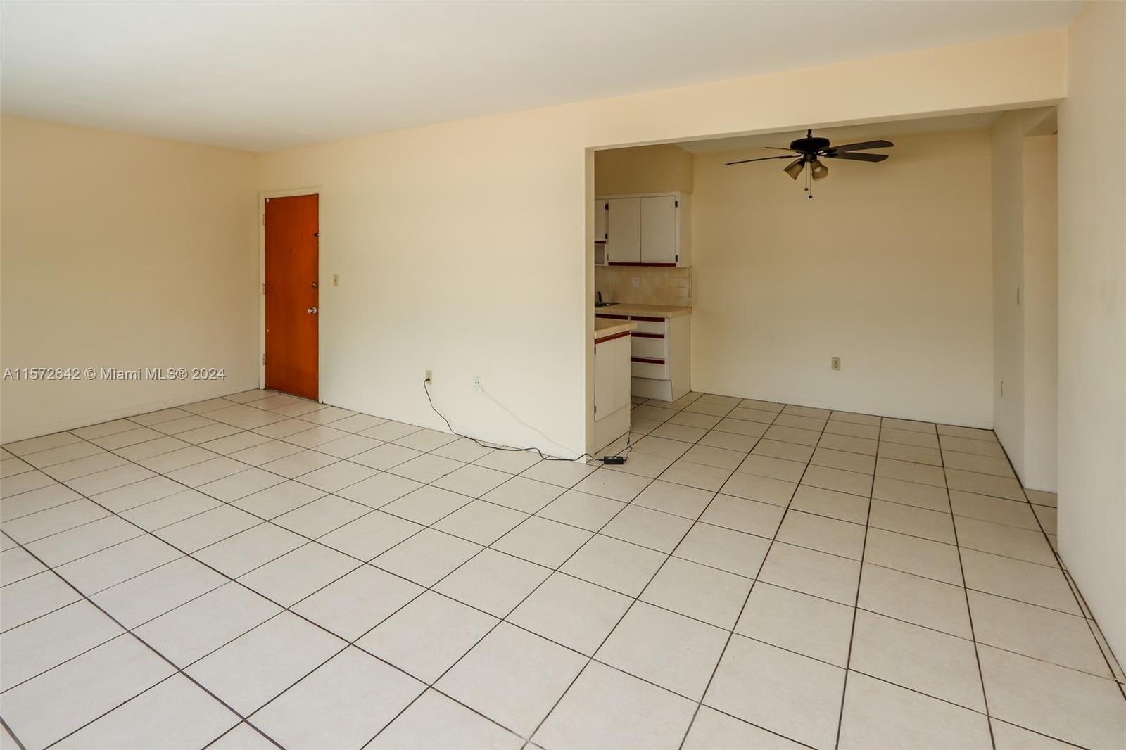 1250 S Alhambra Cir 17, Coral Gables, Florida 33146, 1 Bedroom Bedrooms, ,1 BathroomBathrooms,Residentiallease,For Rent,1250 S Alhambra Cir 17,A11572642