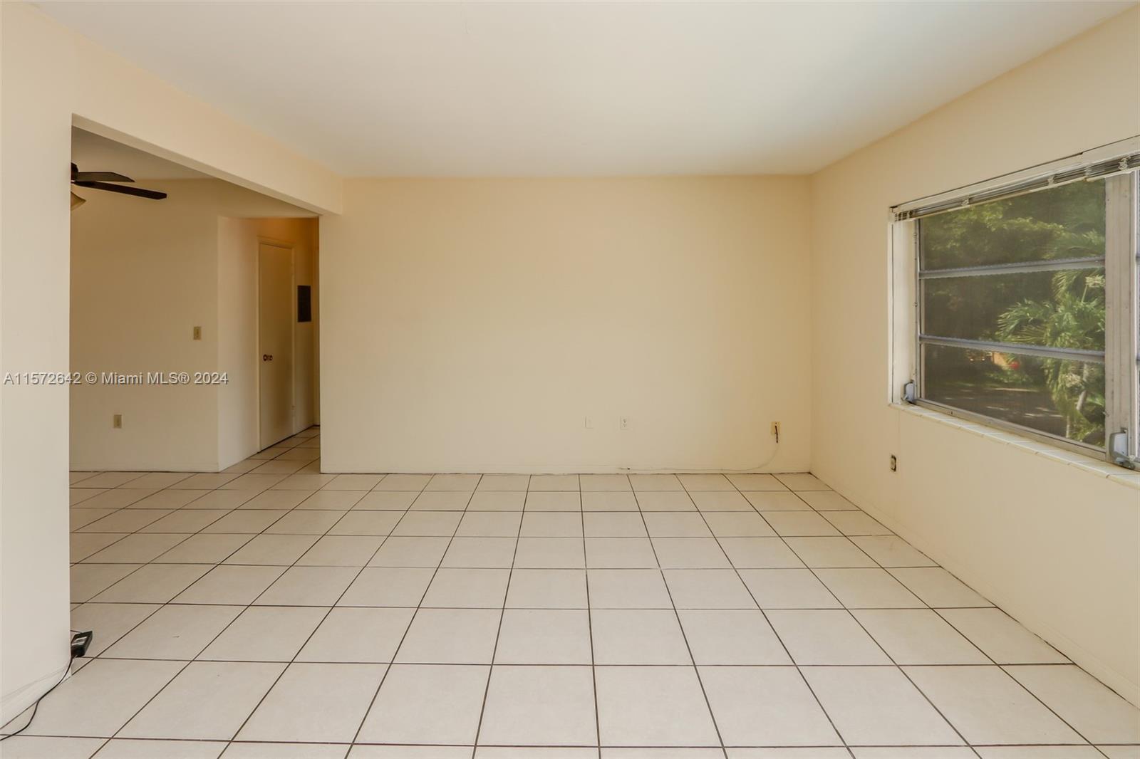 1250 S Alhambra Cir 17, Coral Gables, Florida 33146, 1 Bedroom Bedrooms, ,1 BathroomBathrooms,Residentiallease,For Rent,1250 S Alhambra Cir 17,A11572642