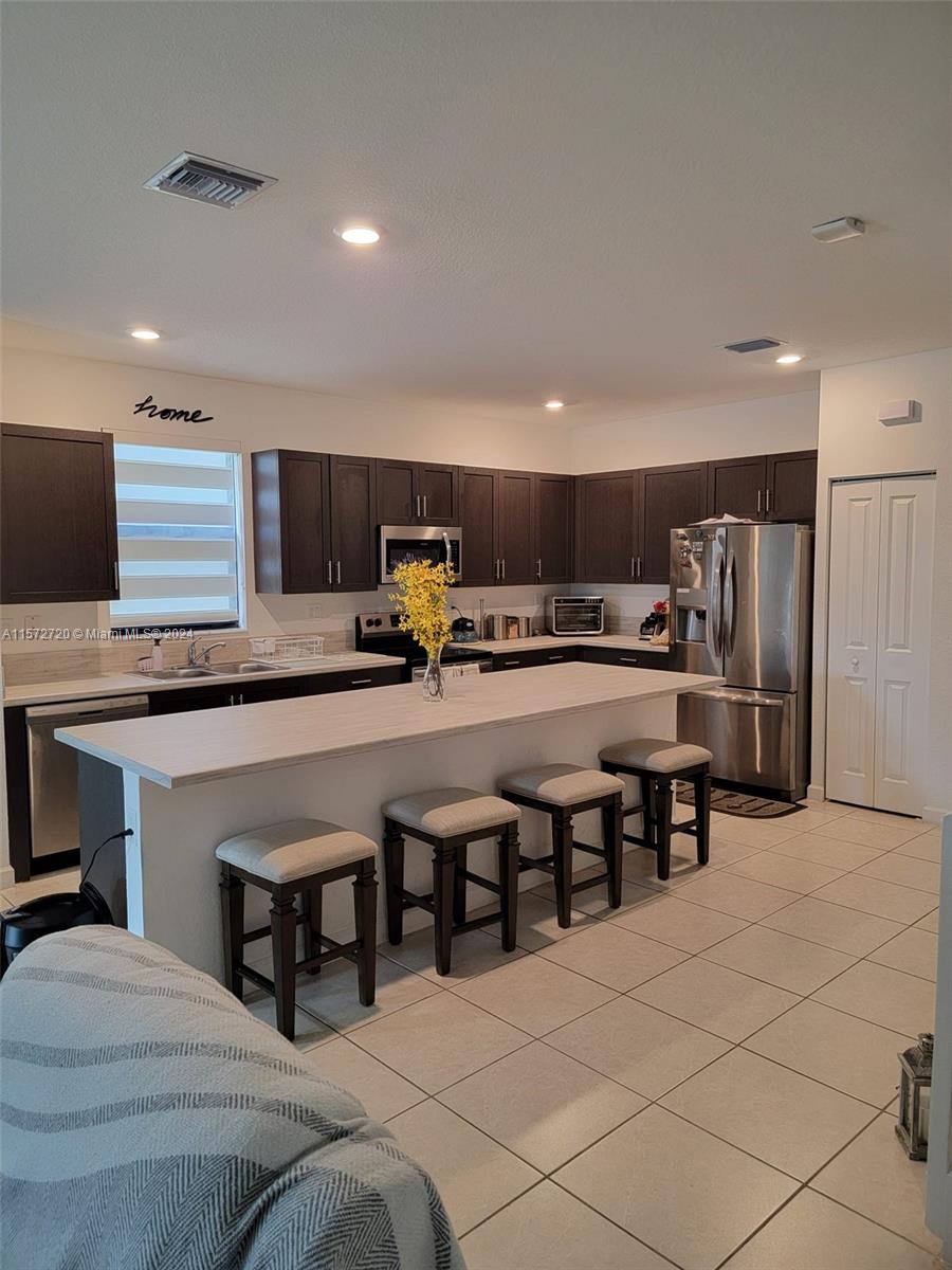 25278 SW 108 Ave, Homestead, Florida 33032, 4 Bedrooms Bedrooms, ,3 BathroomsBathrooms,Residentiallease,For Rent,25278 SW 108 Ave,A11572720