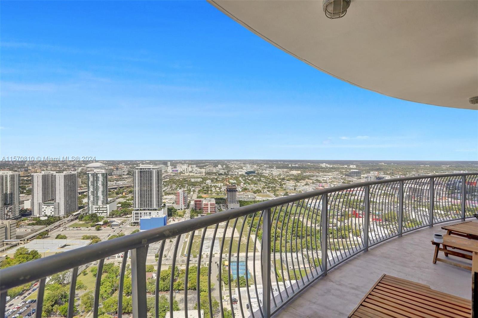 1750 N Bayshore Dr 5214, Miami, Florida 33132, 2 Bedrooms Bedrooms, ,2 BathroomsBathrooms,Residentiallease,For Rent,1750 N Bayshore Dr 5214,A11570810