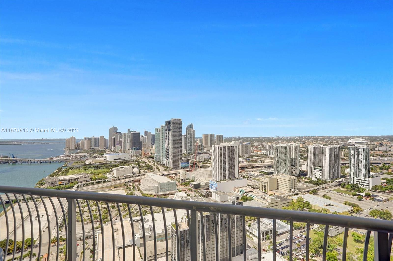 1750 N Bayshore Dr 5214, Miami, Florida 33132, 2 Bedrooms Bedrooms, ,2 BathroomsBathrooms,Residentiallease,For Rent,1750 N Bayshore Dr 5214,A11570810