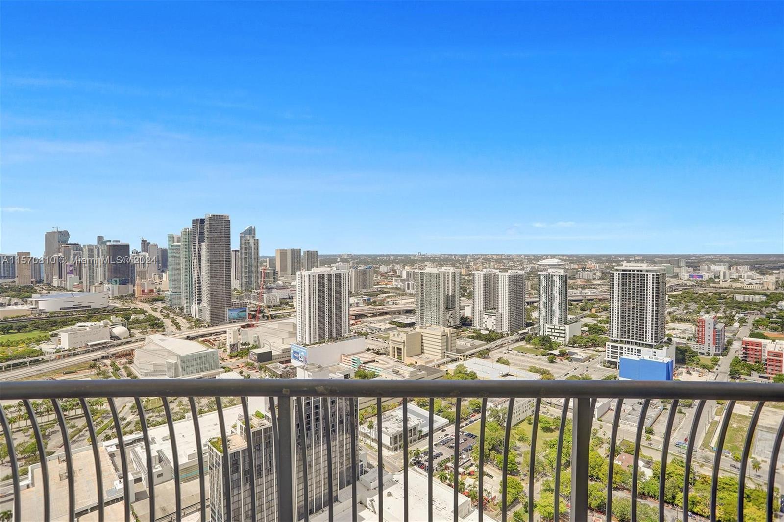 1750 N Bayshore Dr 5214, Miami, Florida 33132, 2 Bedrooms Bedrooms, ,2 BathroomsBathrooms,Residentiallease,For Rent,1750 N Bayshore Dr 5214,A11570810