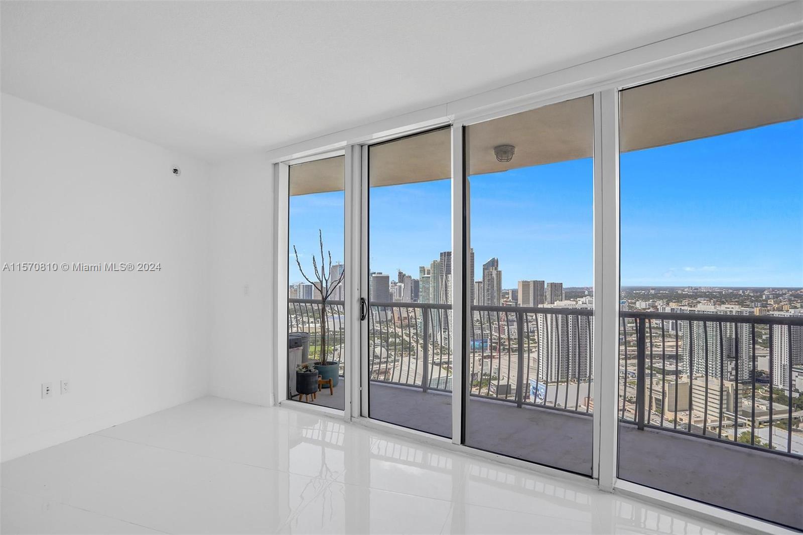 1750 N Bayshore Dr 5214, Miami, Florida 33132, 2 Bedrooms Bedrooms, ,2 BathroomsBathrooms,Residentiallease,For Rent,1750 N Bayshore Dr 5214,A11570810