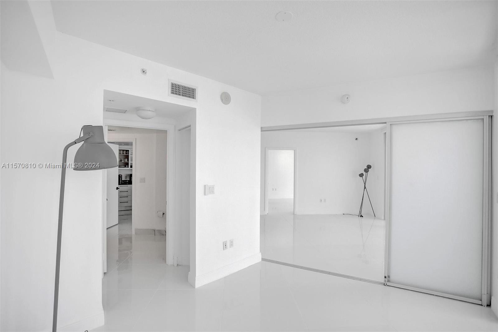 1750 N Bayshore Dr 5214, Miami, Florida 33132, 2 Bedrooms Bedrooms, ,2 BathroomsBathrooms,Residentiallease,For Rent,1750 N Bayshore Dr 5214,A11570810