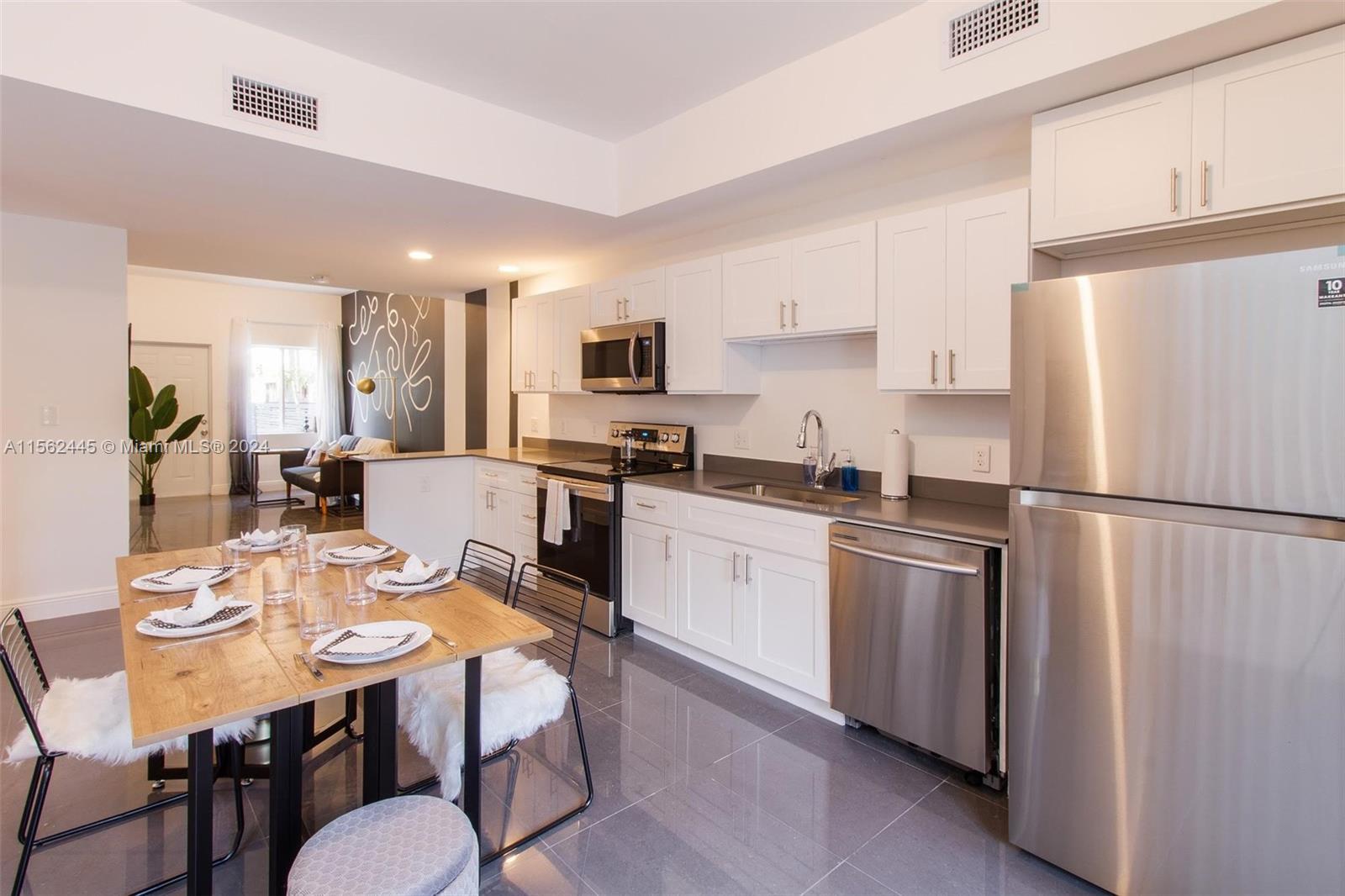 5129 NW 5th Ave, Miami, Florida 33127, 3 Bedrooms Bedrooms, ,2 BathroomsBathrooms,Residentiallease,For Rent,5129 NW 5th Ave,A11562445