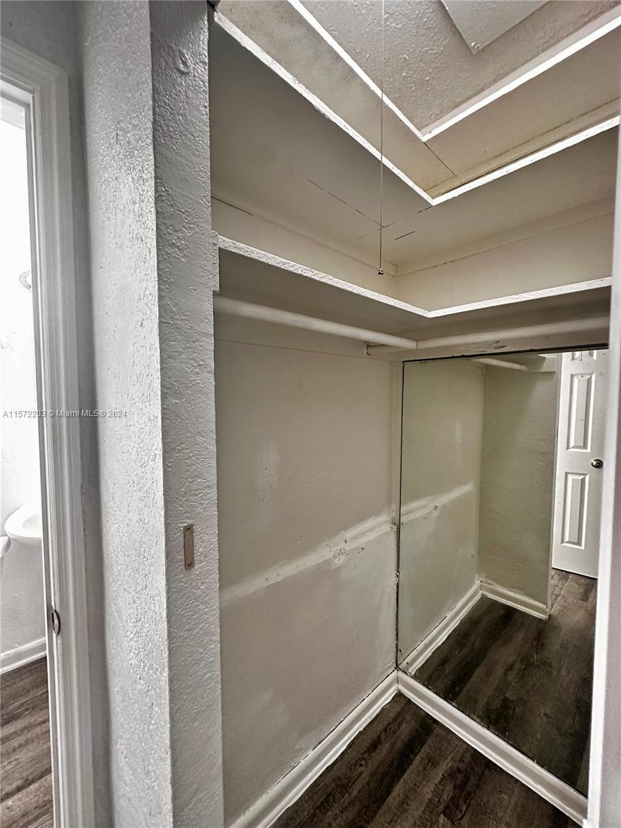 5500 N Miami Ave 8, Miami, Florida 33127, ,1 BathroomBathrooms,Residentiallease,For Rent,5500 N Miami Ave 8,A11572203