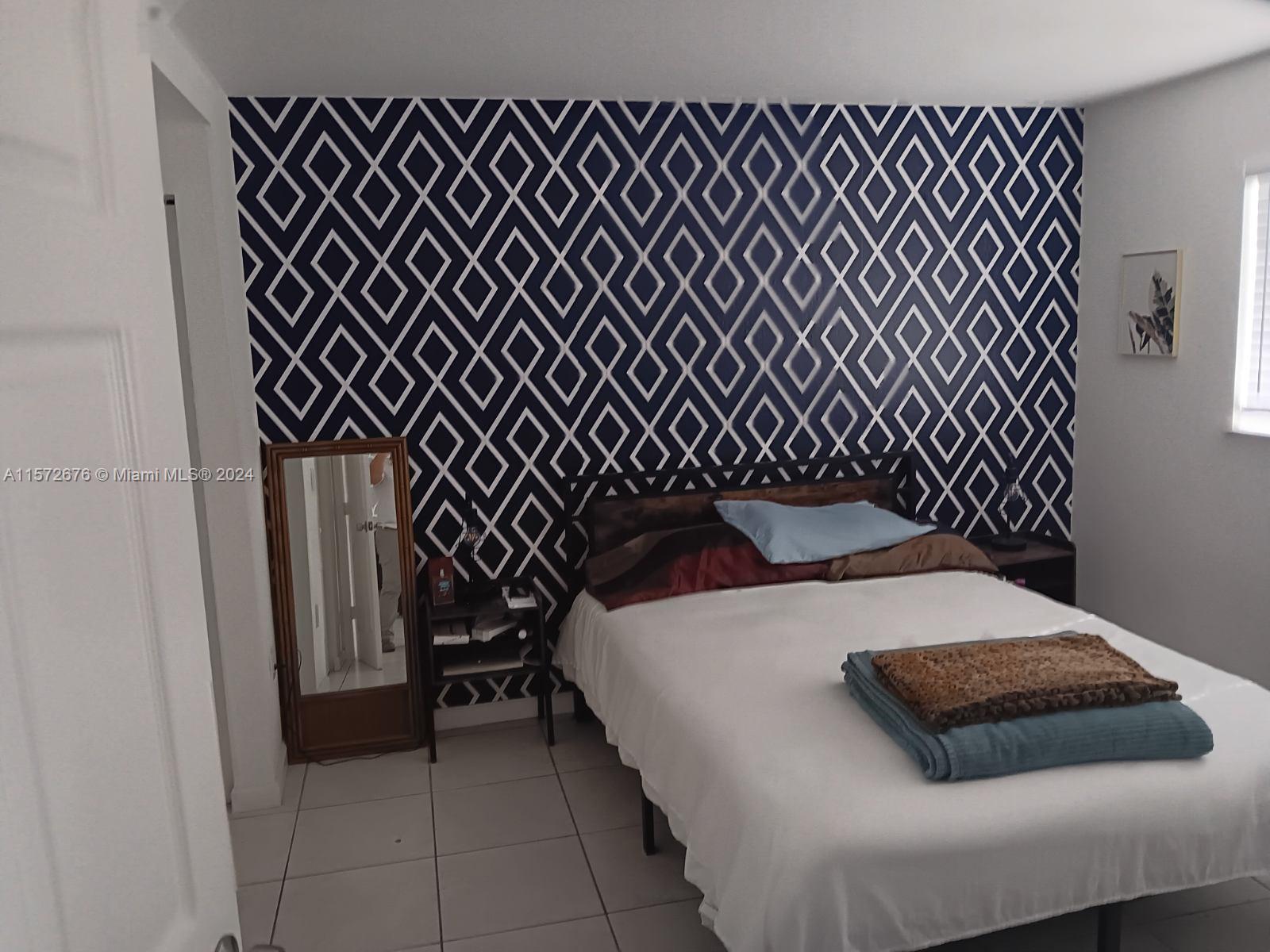 328 NW 12th Ave 3, Miami, Florida 33128, 1 Bedroom Bedrooms, ,1 BathroomBathrooms,Residentiallease,For Rent,328 NW 12th Ave 3,A11572676