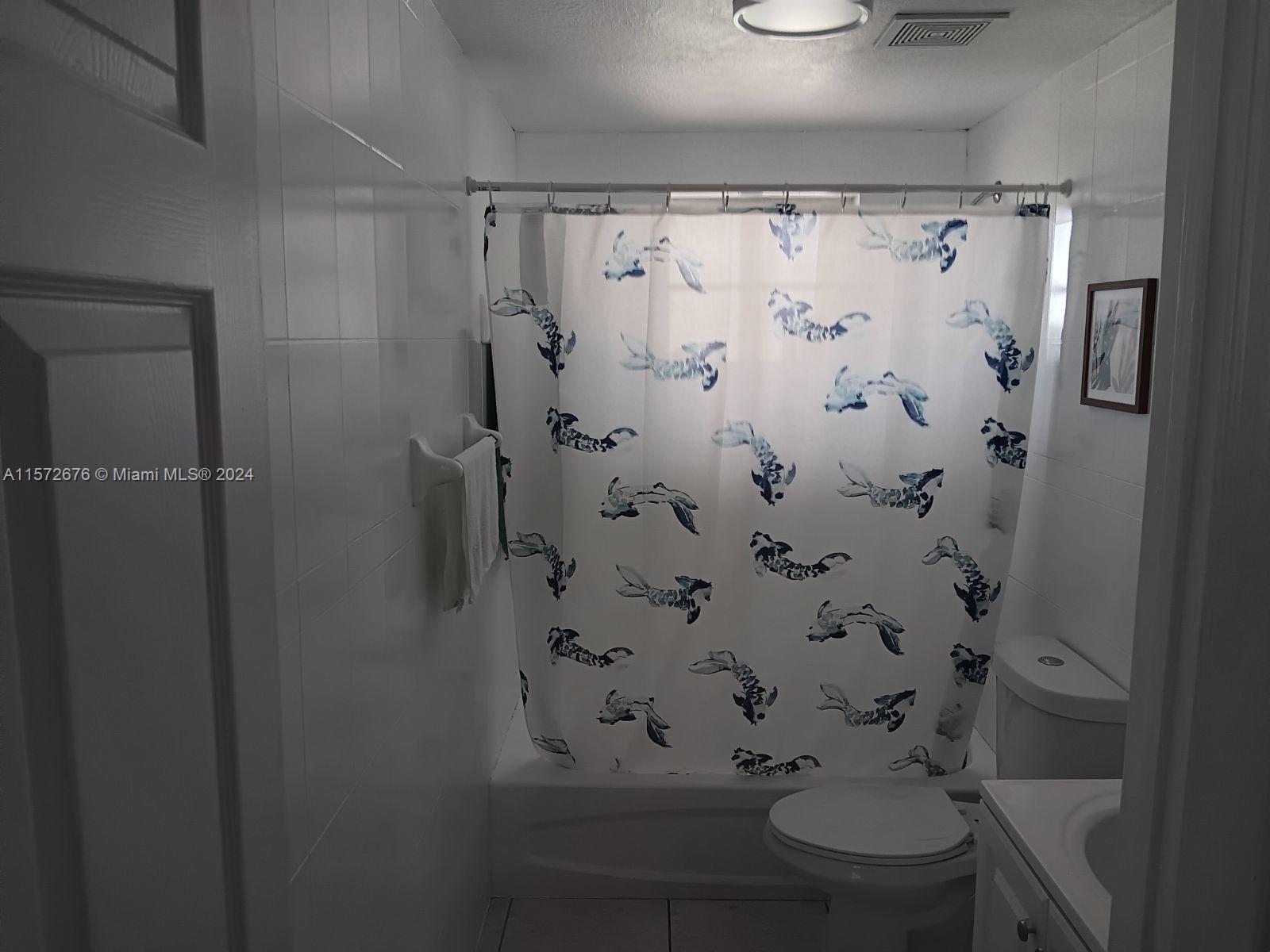 328 NW 12th Ave 3, Miami, Florida 33128, 1 Bedroom Bedrooms, ,1 BathroomBathrooms,Residentiallease,For Rent,328 NW 12th Ave 3,A11572676