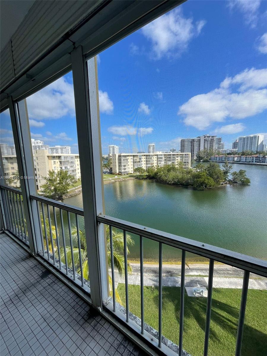 3030 Marcos Dr T604, Aventura, Florida 33160, 2 Bedrooms Bedrooms, ,2 BathroomsBathrooms,Residentiallease,For Rent,3030 Marcos Dr T604,A11561450