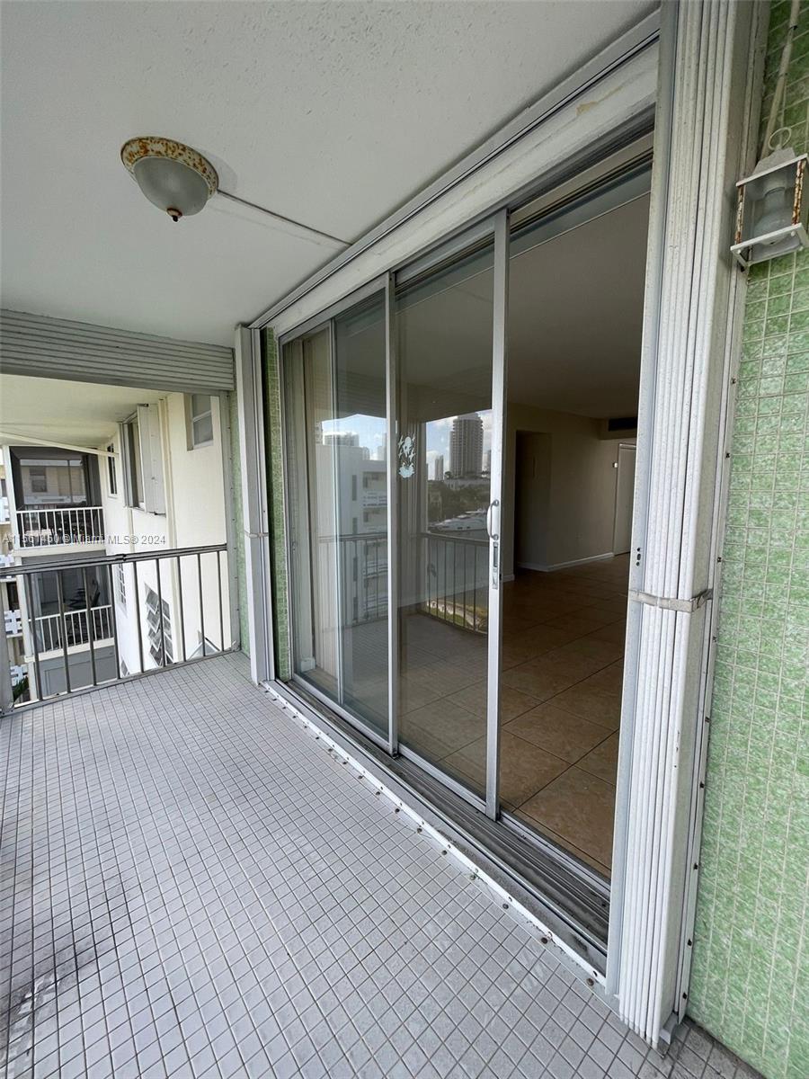 3030 Marcos Dr T604, Aventura, Florida 33160, 2 Bedrooms Bedrooms, ,2 BathroomsBathrooms,Residentiallease,For Rent,3030 Marcos Dr T604,A11561450