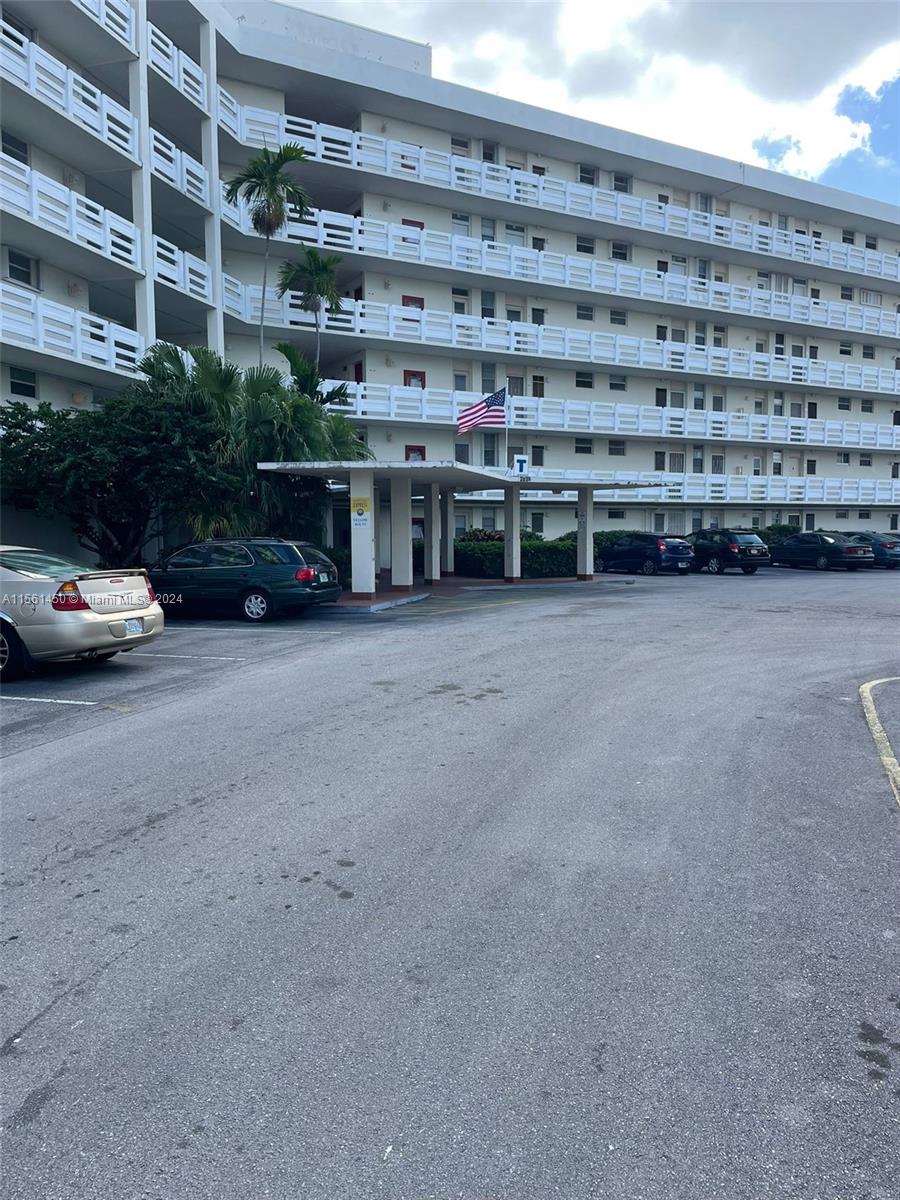 3030 Marcos Dr T604, Aventura, Florida 33160, 2 Bedrooms Bedrooms, ,2 BathroomsBathrooms,Residentiallease,For Rent,3030 Marcos Dr T604,A11561450
