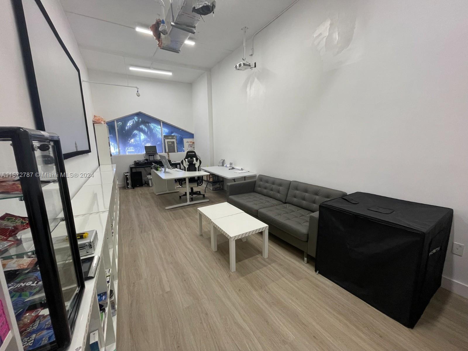 5601 Collins Ave CU-7B, Miami Beach, Florida 33140, ,Commercialsale,For Sale,5601 Collins Ave CU-7B,A11572787