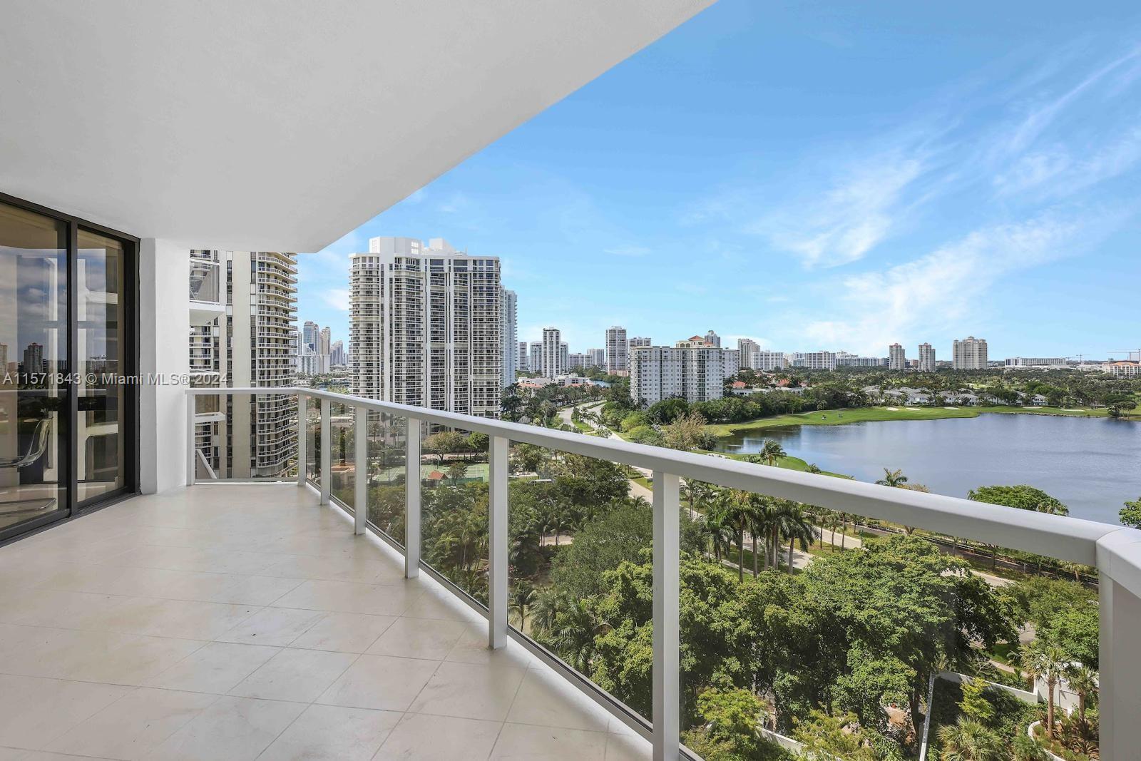 20281 E Country Club Dr 1109, Aventura, Florida 33180, 2 Bedrooms Bedrooms, ,2 BathroomsBathrooms,Residential,For Sale,20281 E Country Club Dr 1109,A11571843