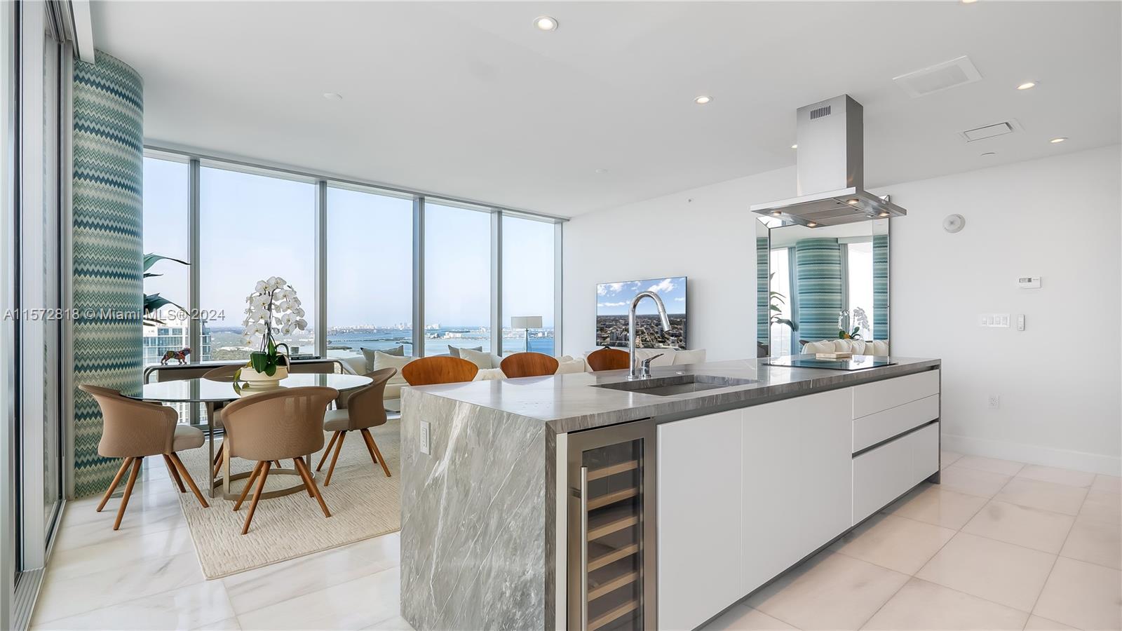 700 NE 26th Ter 5306, Miami, Florida 33137, 2 Bedrooms Bedrooms, ,2 BathroomsBathrooms,Residentiallease,For Rent,700 NE 26th Ter 5306,A11572818