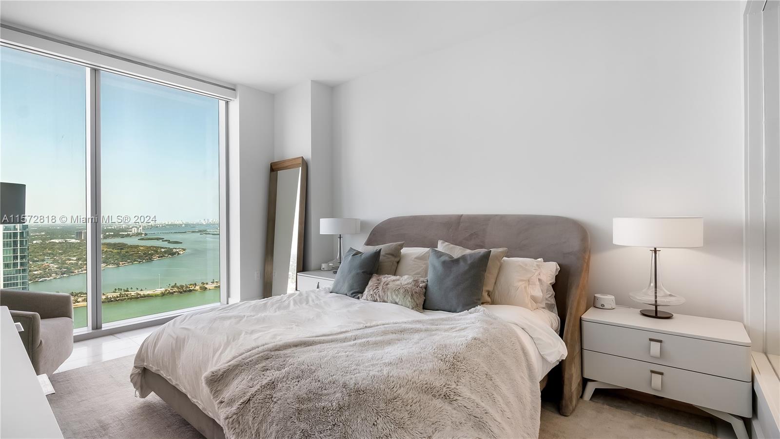 700 NE 26th Ter 5306, Miami, Florida 33137, 2 Bedrooms Bedrooms, ,2 BathroomsBathrooms,Residentiallease,For Rent,700 NE 26th Ter 5306,A11572818