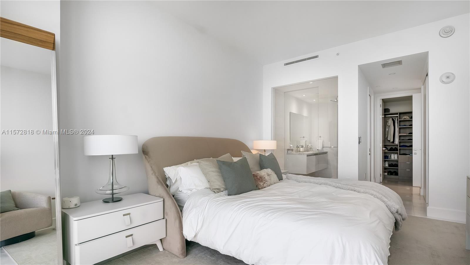700 NE 26th Ter 5306, Miami, Florida 33137, 2 Bedrooms Bedrooms, ,2 BathroomsBathrooms,Residentiallease,For Rent,700 NE 26th Ter 5306,A11572818