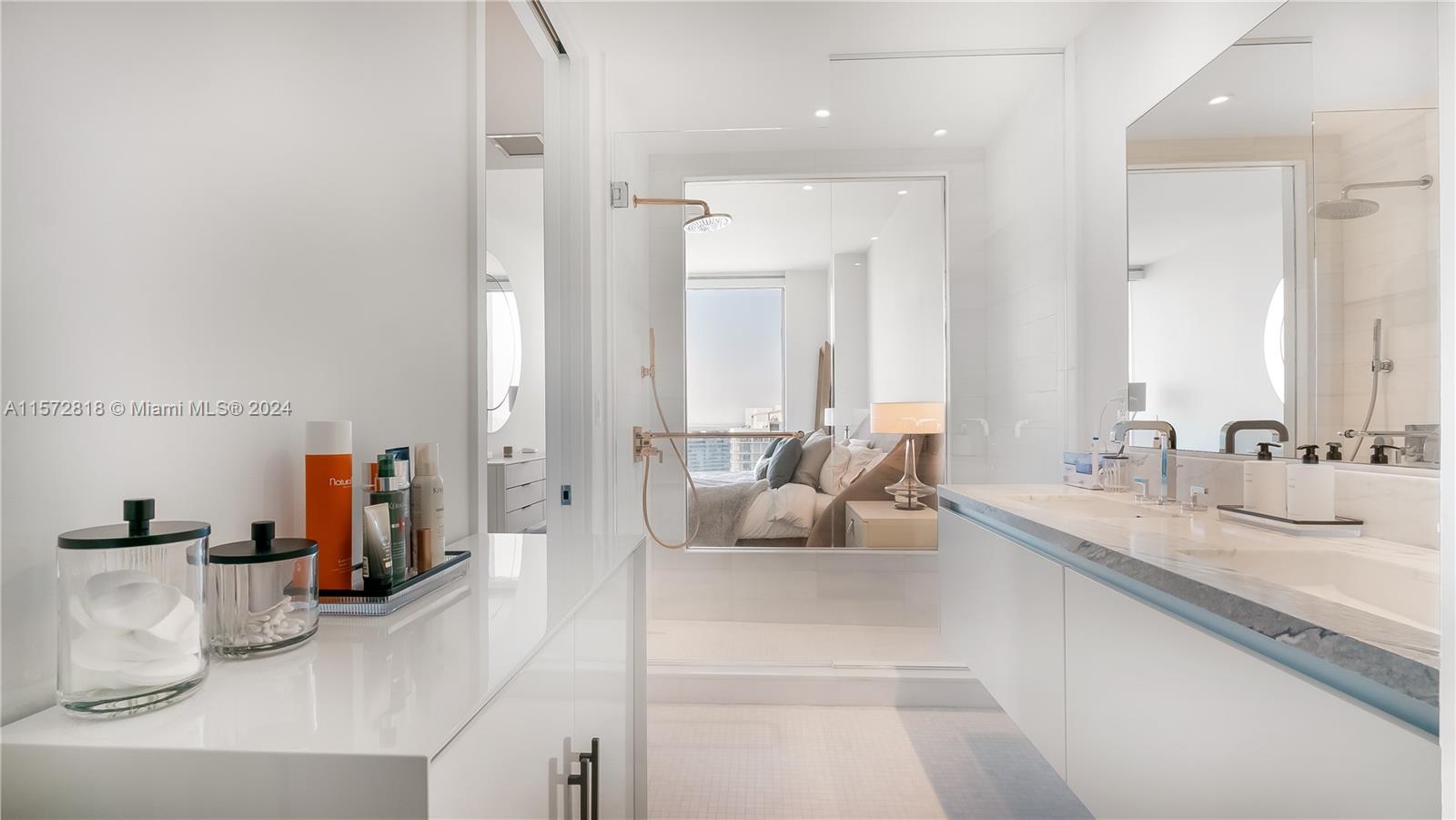 700 NE 26th Ter 5306, Miami, Florida 33137, 2 Bedrooms Bedrooms, ,2 BathroomsBathrooms,Residentiallease,For Rent,700 NE 26th Ter 5306,A11572818