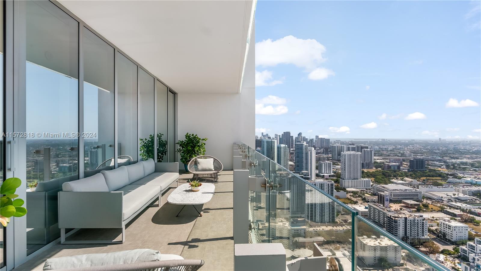 700 NE 26th Ter 5306, Miami, Florida 33137, 2 Bedrooms Bedrooms, ,2 BathroomsBathrooms,Residentiallease,For Rent,700 NE 26th Ter 5306,A11572818