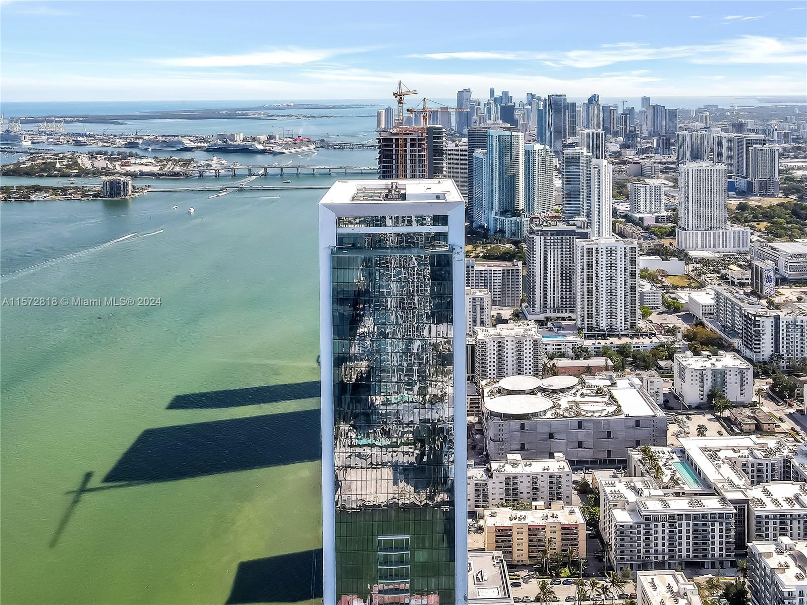 700 NE 26th Ter 5306, Miami, Florida 33137, 2 Bedrooms Bedrooms, ,2 BathroomsBathrooms,Residentiallease,For Rent,700 NE 26th Ter 5306,A11572818