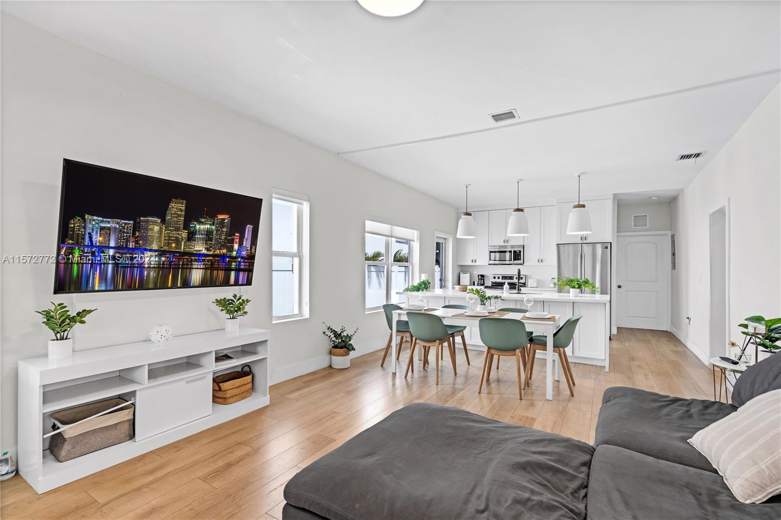 67 NE 50th St, Miami, Florida 33137, 3 Bedrooms Bedrooms, ,2 BathroomsBathrooms,Residentiallease,For Rent,67 NE 50th St,A11572772