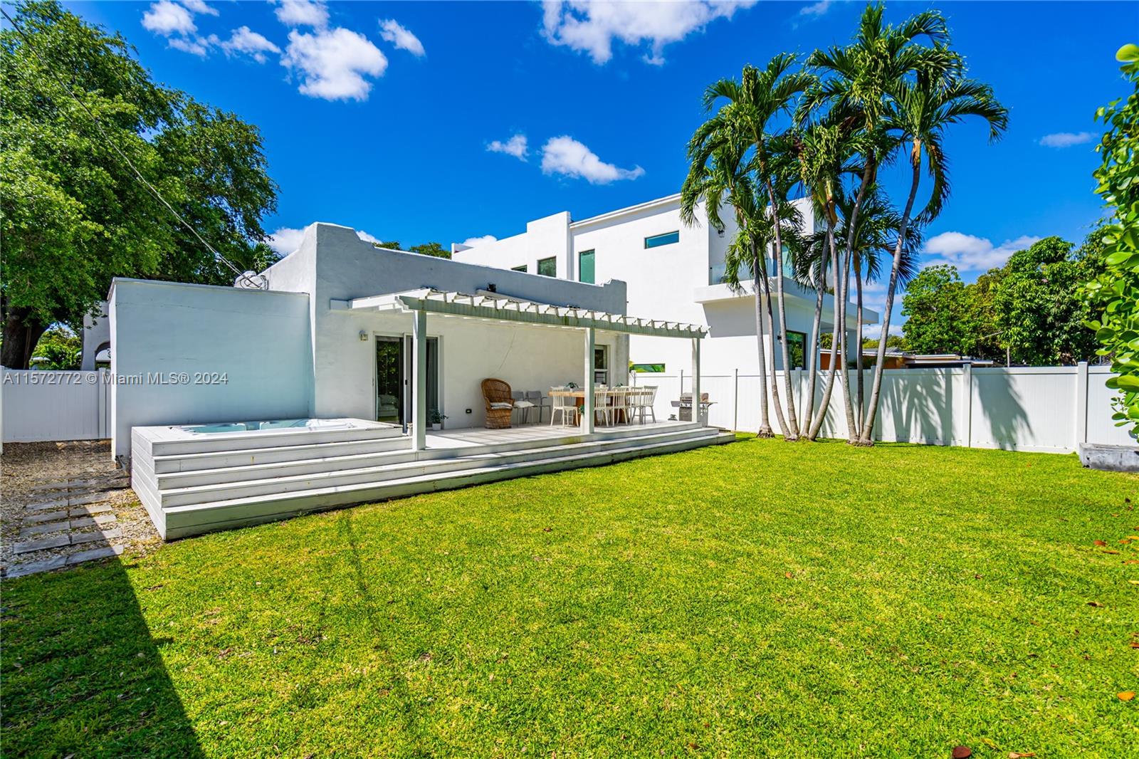 67 NE 50th St, Miami, Florida 33137, 3 Bedrooms Bedrooms, ,2 BathroomsBathrooms,Residentiallease,For Rent,67 NE 50th St,A11572772
