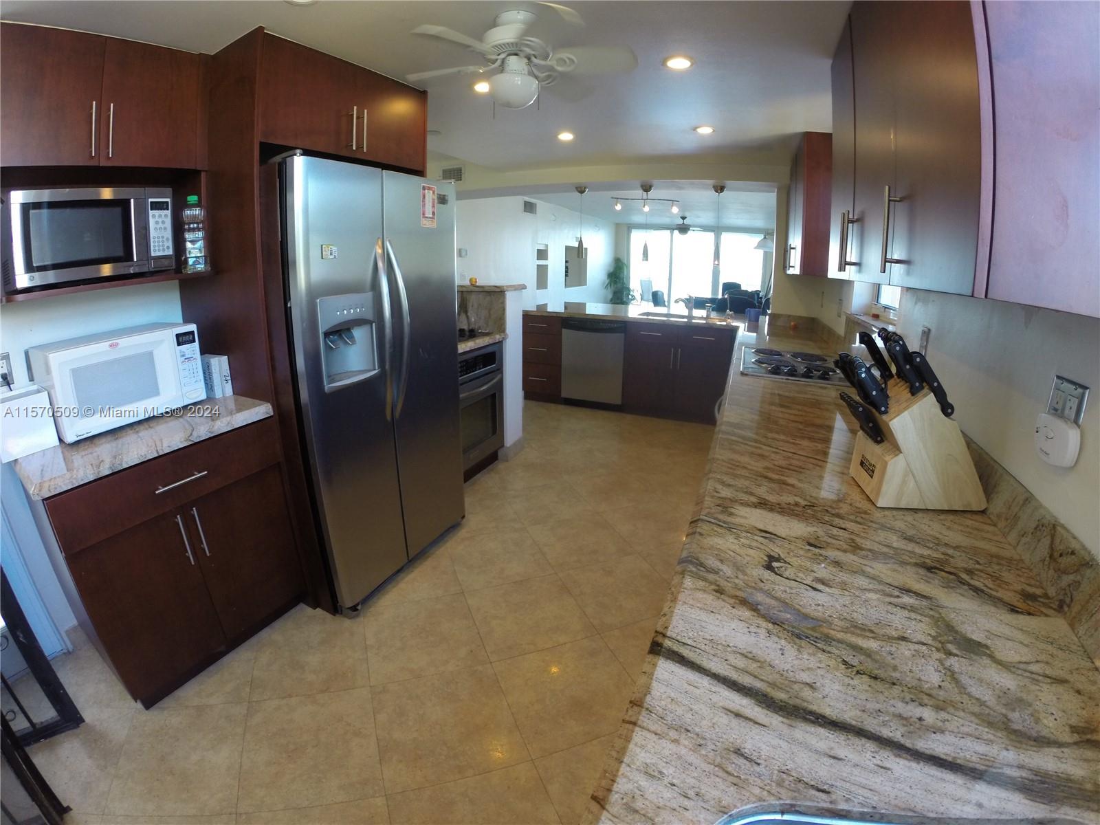 1175 NE Miami Gardens Dr 211, North Miami Beach, Florida 33179, 2 Bedrooms Bedrooms, ,1 BathroomBathrooms,Residential,For Sale,1175 NE Miami Gardens Dr 211,A11570509