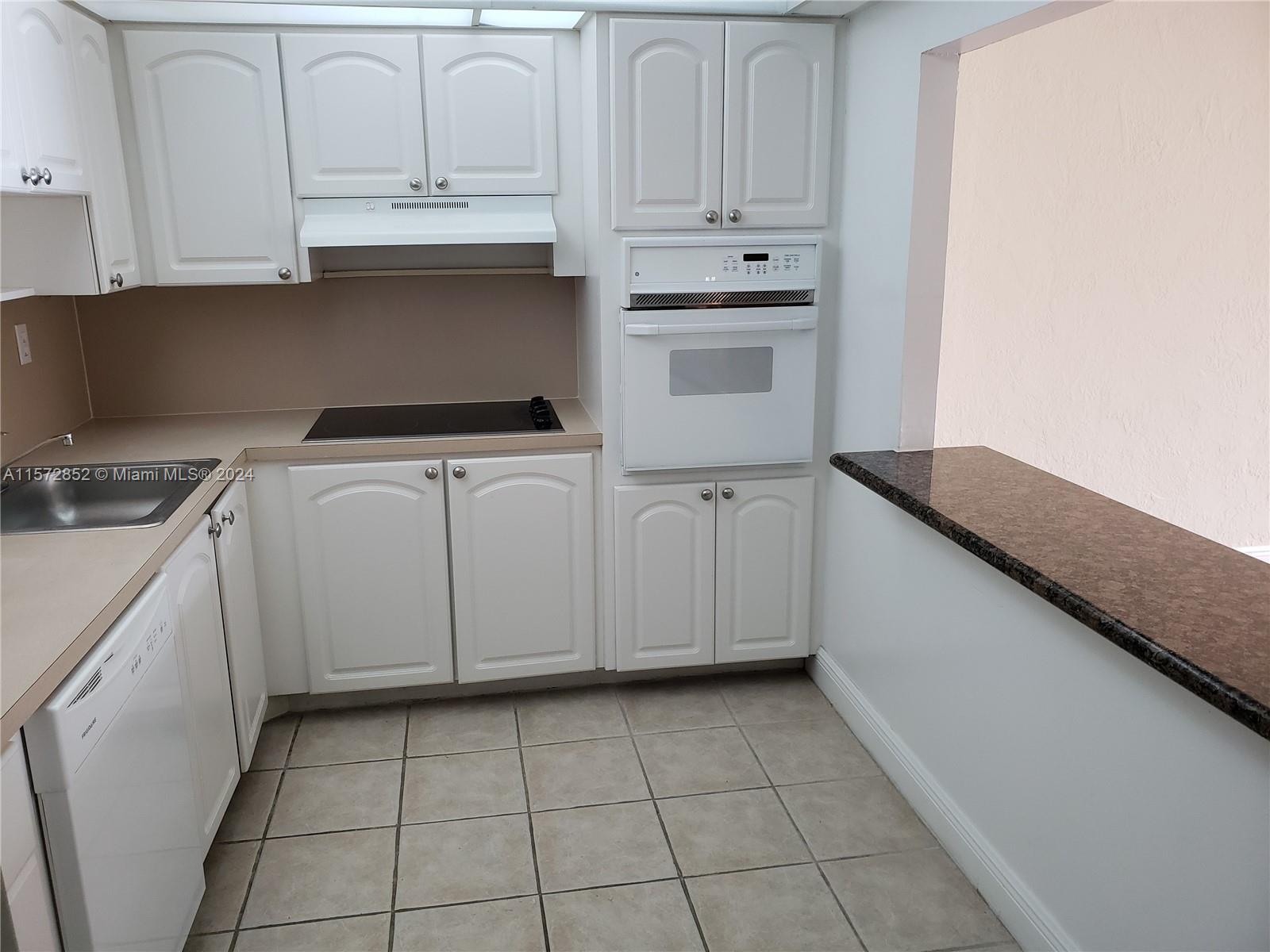 19390 Collins Ave 1212, Sunny Isles Beach, Florida 33160, 1 Bedroom Bedrooms, ,1 BathroomBathrooms,Residentiallease,For Rent,19390 Collins Ave 1212,A11572852