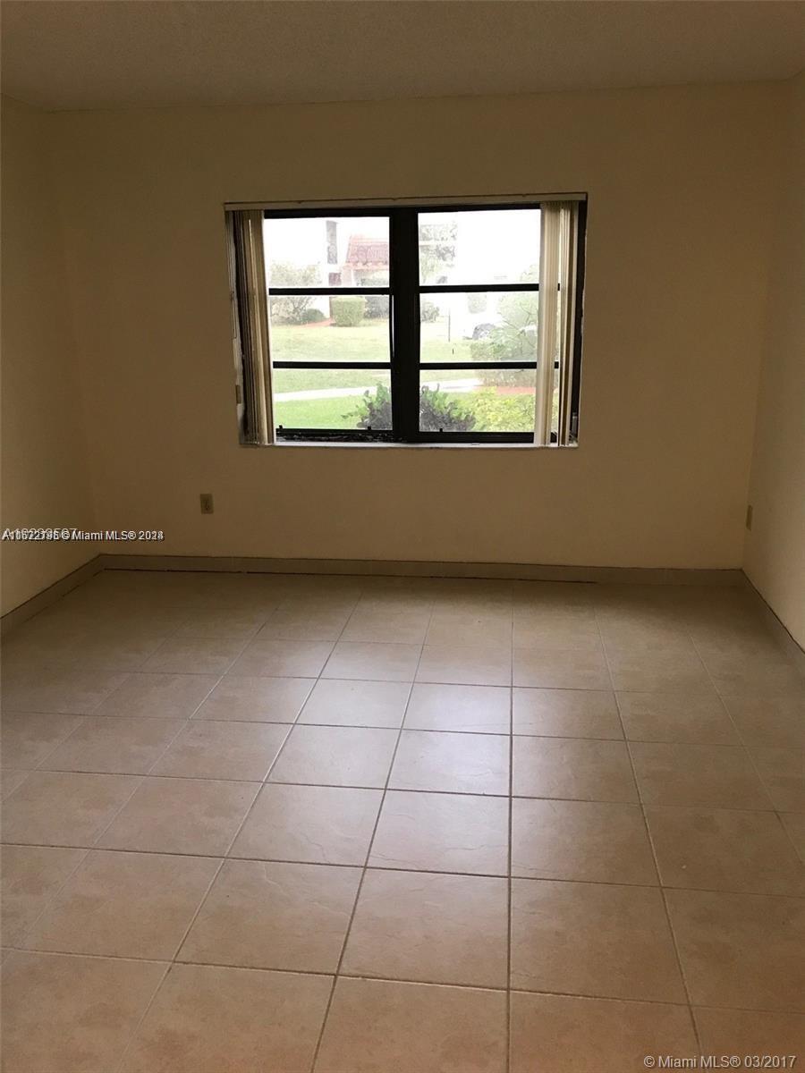 8670 SW 149th Ave 106, Miami, Florida 33193, 1 Bedroom Bedrooms, ,1 BathroomBathrooms,Residentiallease,For Rent,8670 SW 149th Ave 106,A11572795